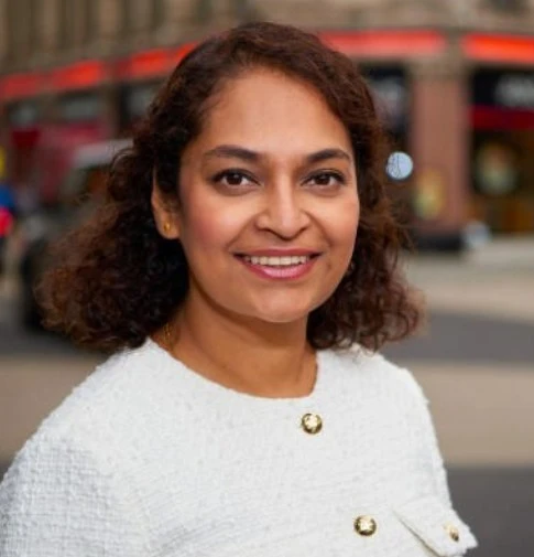 the-death-of-an-indian-family-after-jumping-from-a-building-in-london-is-a-mystery