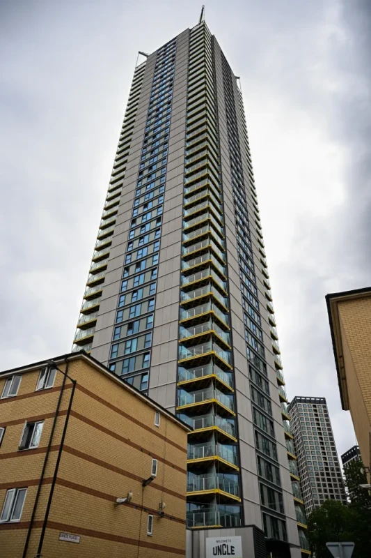 the-death-of-an-indian-family-after-jumping-from-a-building-in-london-is-a-mystery