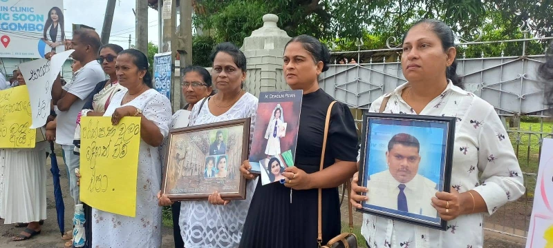 a-protest-from-the-families-of-the-easter-victims