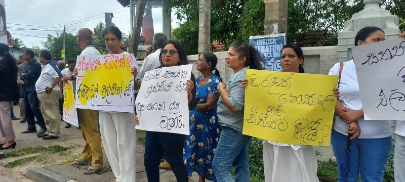 a-protest-from-the-families-of-the-easter-victims