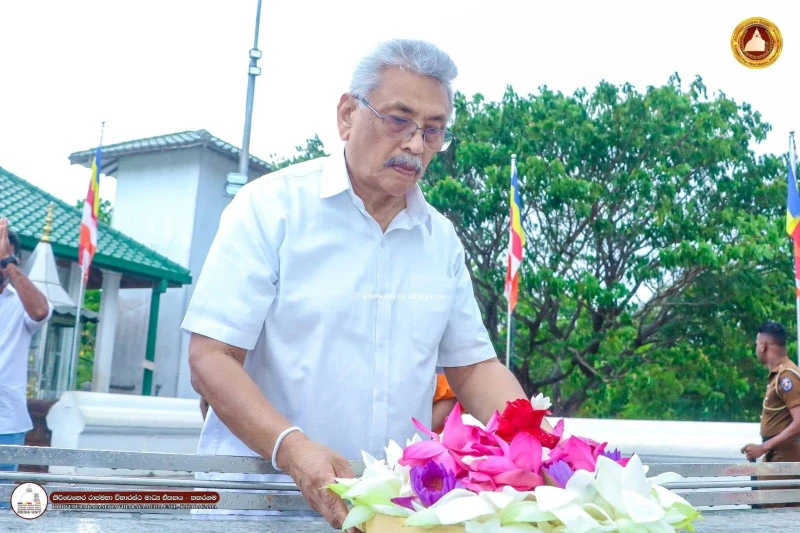 in-the-middle-of-the-story-of-being-arrested-gota-went-to-visit-kiri-vehera-photos