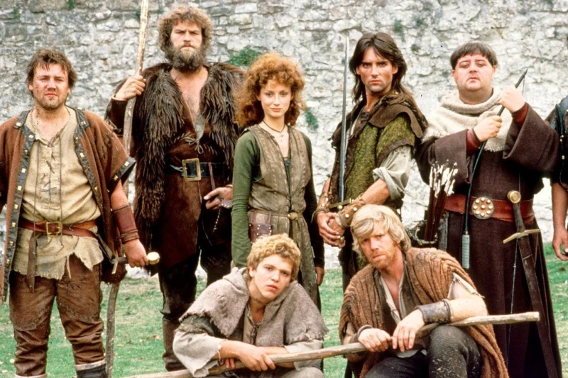 sherwood-forests-historic-oak-tree-that-sheltered-robin-hood-has-died