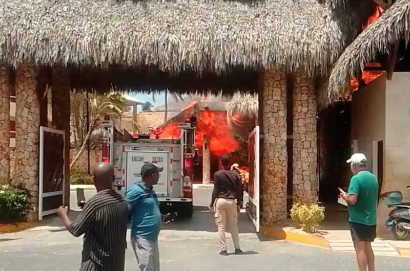 huge-fire-at-a-hotel-in-the-dominican-republic
