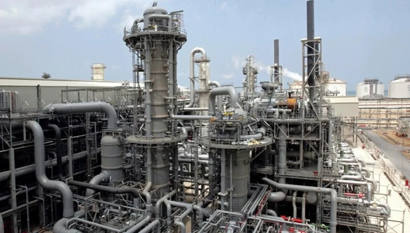 18-missing-in-an-explosion-at-the-worlds-largest-lng-complex-in-qatar