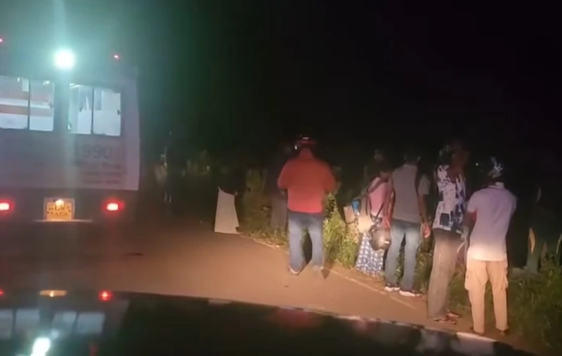42-people-in-the-langama-bus-that-fell-off-a-slope-in-diyathala-are-in-hospital