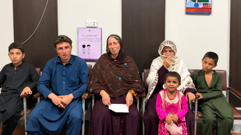 the-bravery-of-the-pakistani-little-boy-who-intervened-to-save-the-french-woman-who-had-been-hidden-for-10-years