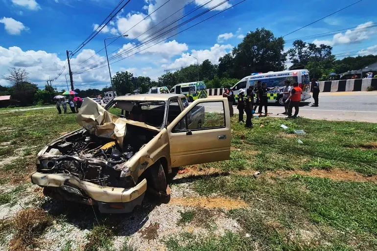 the-11-year-old-driver-who-ran-over-the-group-of-thai-monks-who-were-on-a-march-left-9-missing-cctv