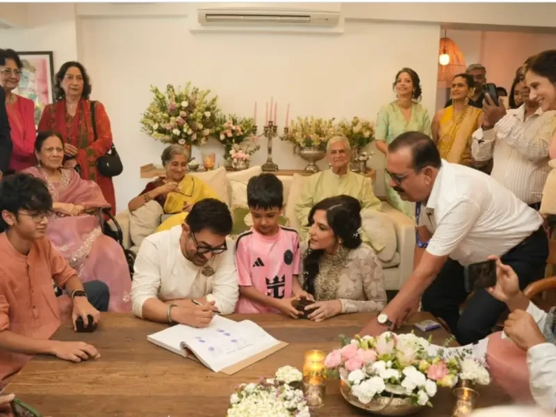 aamir-khan-signs-3rd-marriage-at-a-function-with-children