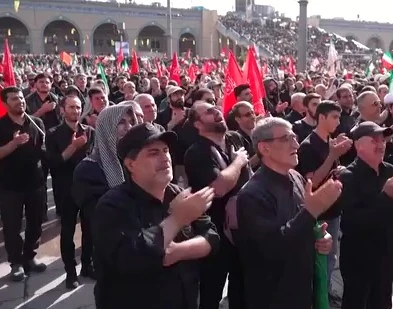 khameneis-funeral-turns-into-a-hate-rally-against-america