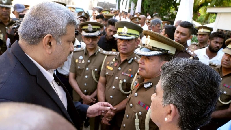 the-8th-official-also-died-yesterday---the-minister-also-cried-photos