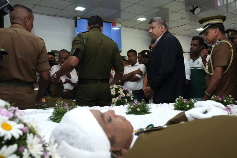 the-8th-official-also-died-yesterday---the-minister-also-cried-photos