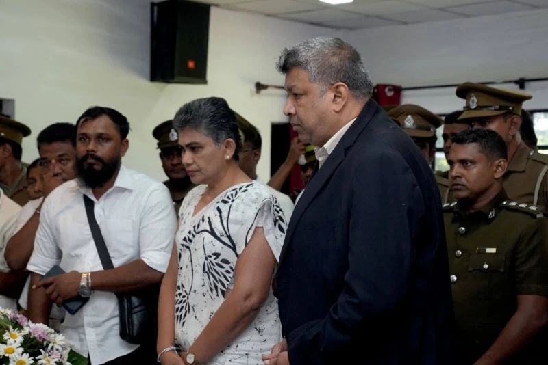 the-8th-official-also-died-yesterday---the-minister-also-cried-photos