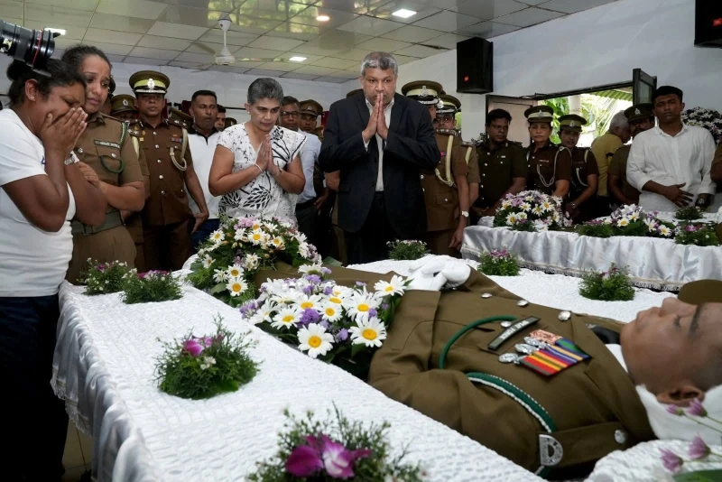 the-8th-official-also-died-yesterday---the-minister-also-cried-photos