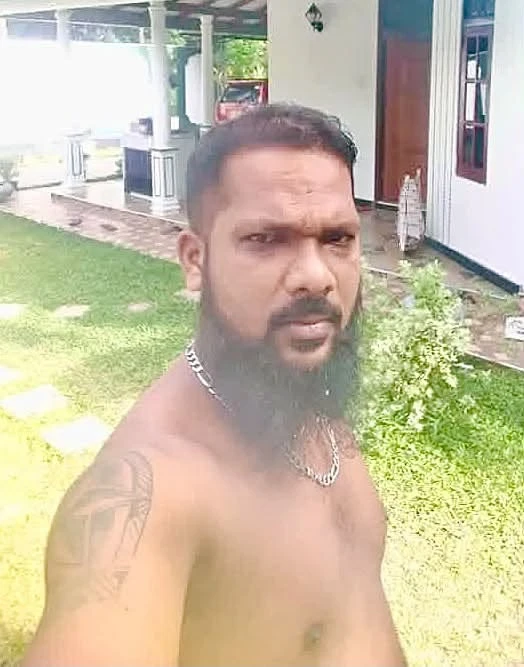 suresh-who-started-the-conflict-with-the-prisoners-attack-broke-his-back