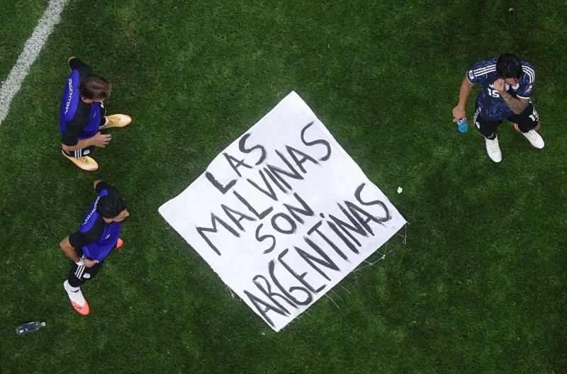 controversy-over-argentinas-island-rights-banner-during-fifa-semi-final-win