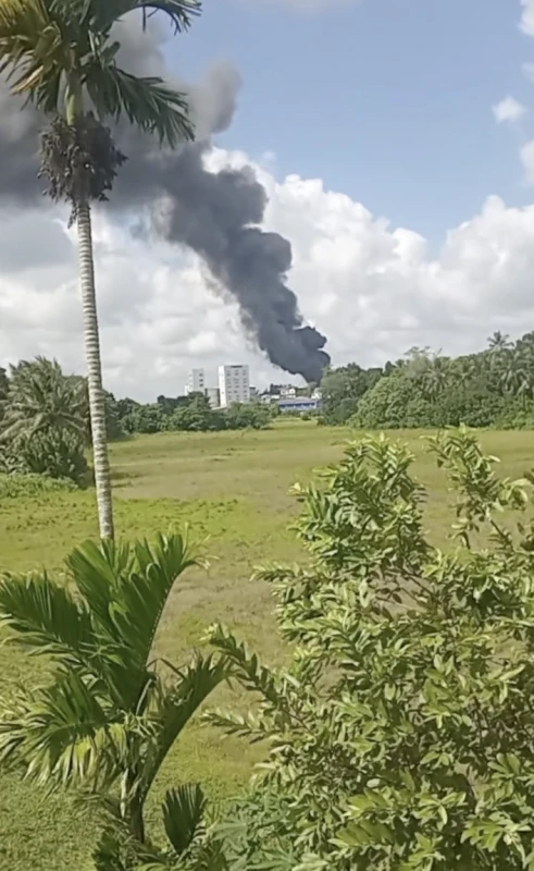 a-homagama-helmet-factory-catches-fire