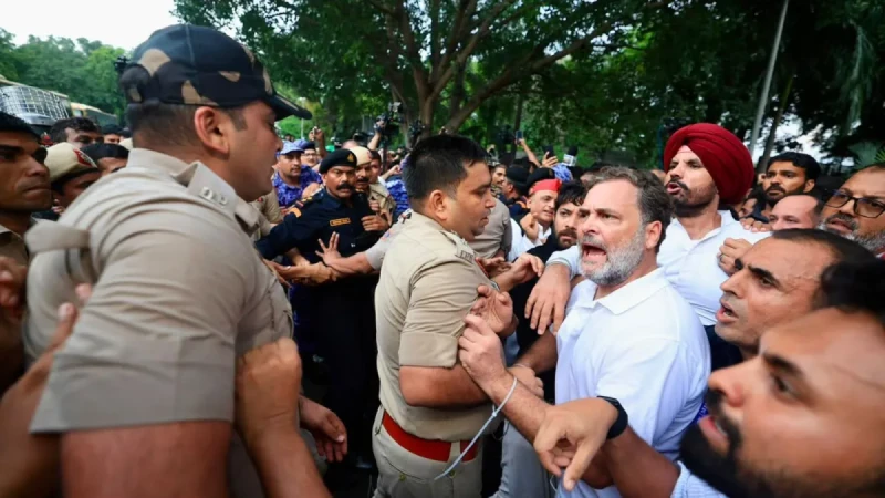 indian-opposition-leader-rahul-gandhi-has-been-arrested-by-the-police-during-a-protest-near-the-official-residence-of-indian-prime-minister-narendra-modi