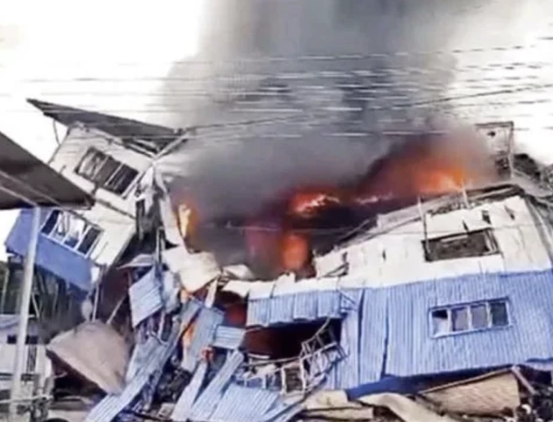 fan-fire-spread-due-to-thinner---5-killed-in-helmet-factory-fire