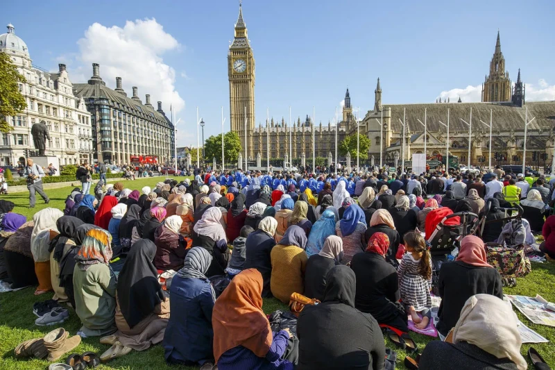 a-mosque-is-attacked-every-5-days-in-britain