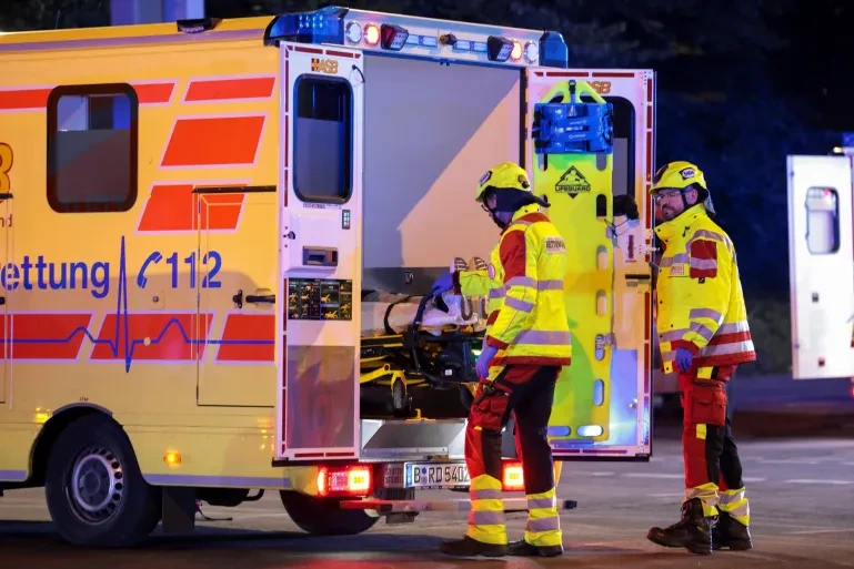 car-crashes-into-germanys-gay-pride-rally---1-dead-29-injured