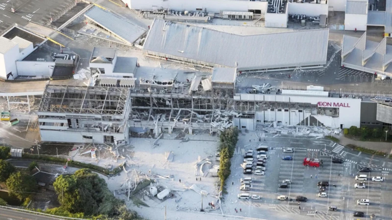 13-confirmed-deaths-from-japan-earthquake---many-people-are-missing-in-a-collapsed-shopping-complex