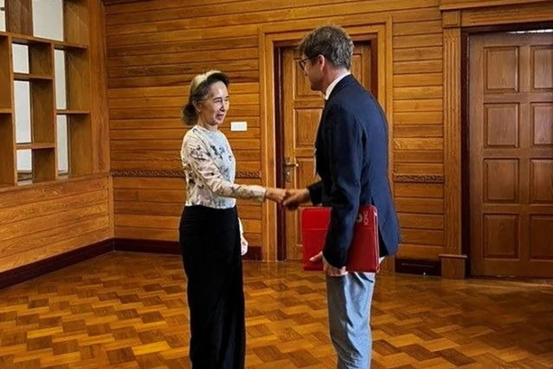 aung-san-suu-kyi-is-reported-dead-by-the-red-cross