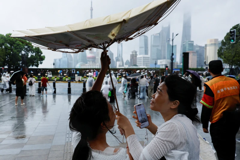 cyclone-dolphin-devastates-china