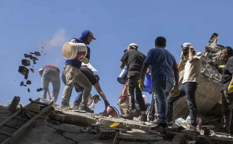 74-earthquake-kills-111-in-colombia