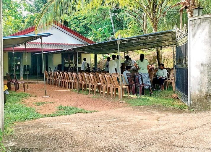 the-teacher-and-her-three-children-lost-their-lives-while-flying-kites-at-pamunugama-beach