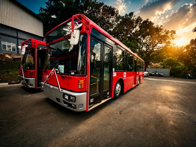 07-low-floor-buses-from-japan-to-sri-lanka