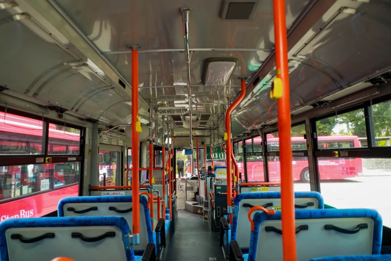 07-low-floor-buses-from-japan-to-sri-lanka