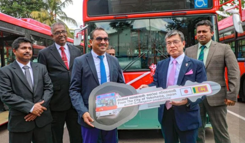 07-low-floor-buses-from-japan-to-sri-lanka
