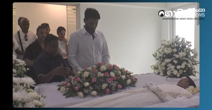 chulas-funeral-today-02-evening---a-bouquet-of-flowers-from-her-businessman-boyfriend-video