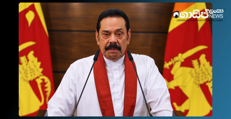 mahinda-arrives-at-the-anuradhapura-rally---but-wont-make-a-speech