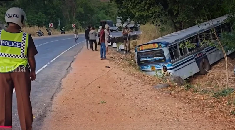 22-hospitalized-in-minneriya-bus-accident