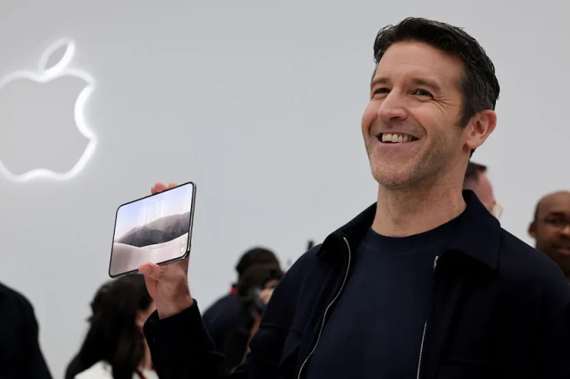apple-unveils-18-high-end-iphone-models-with-foldable-iphone-duo
