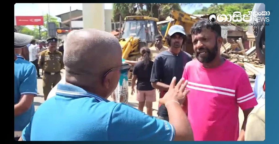 unauthorized-constructions-at-galle-dewata-are-being-demolished-as-people-shout-no-no-photos