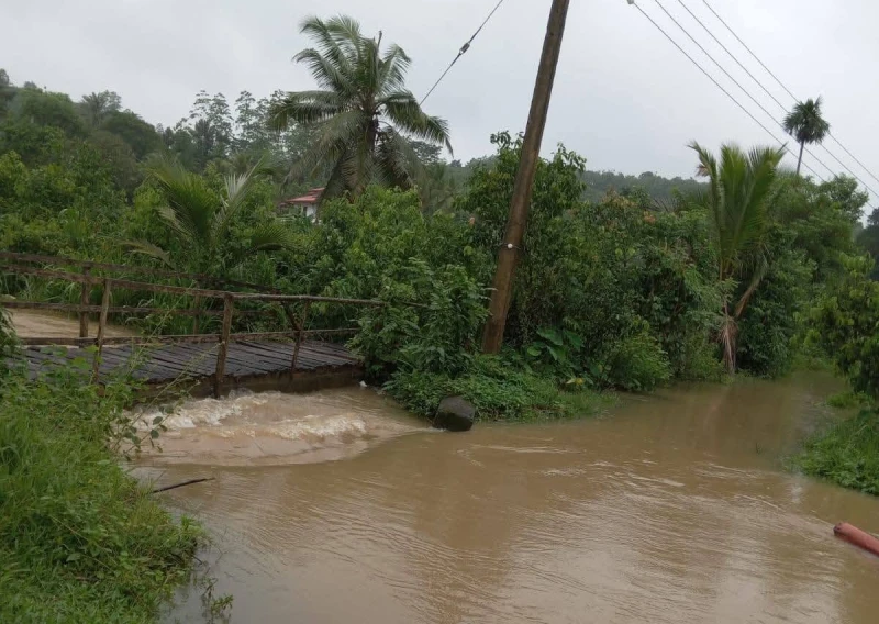 batalanda-bridge-washed-away-amid-heavy-rainfall