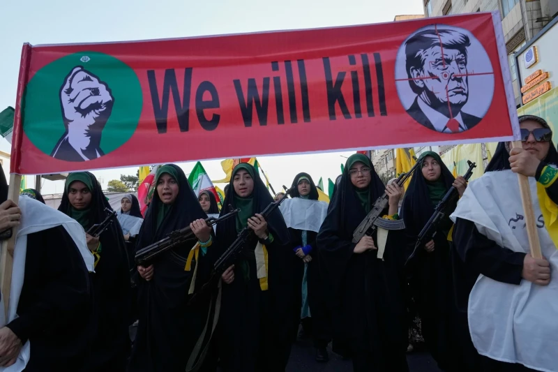 iranian-women-receive-military-training-to-fight-trump