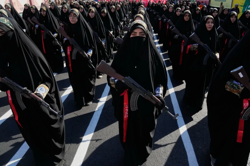 iranian-women-receive-military-training-to-fight-trump