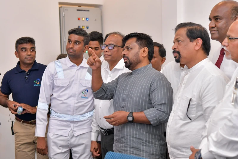 dambullas-diya-janani-5-mw-floating-solar-power-plant-to-be-connected-to-the-national-grid