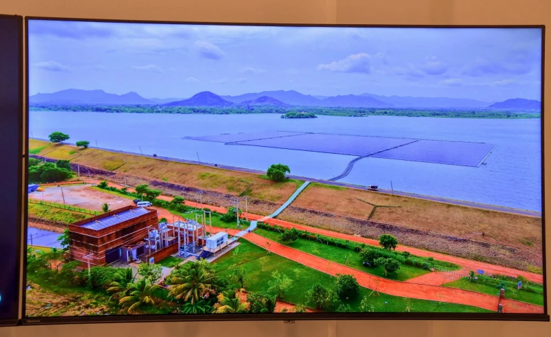 dambullas-diya-janani-5-mw-floating-solar-power-plant-to-be-connected-to-the-national-grid