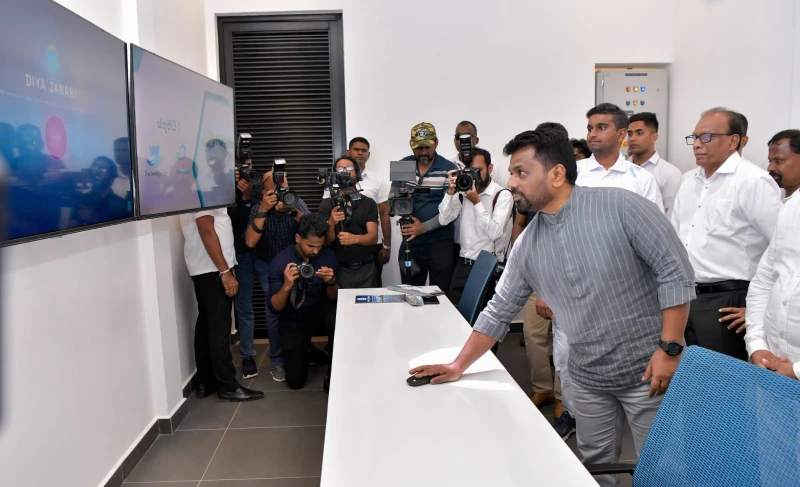 dambullas-diya-janani-5-mw-floating-solar-power-plant-to-be-connected-to-the-national-grid