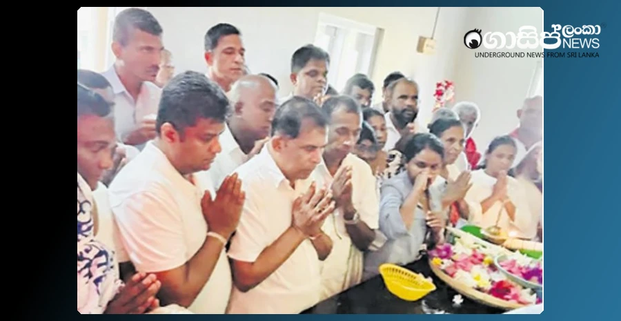 a-prayer-service-for-namal-in-seenigama
