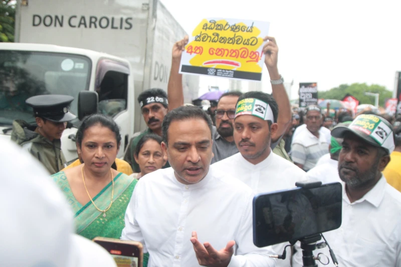 the-banner-has-changed-sides-and-a-wave-of-sjb-opposition-against-the-22nd-has-begun