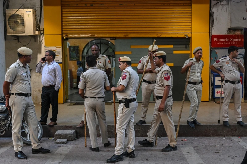 protests-against-police-officers-who-gang-raped-17-year-old-girl-in-a-delhi-park