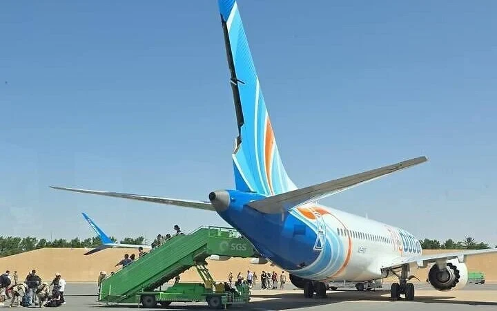 flydubai-pilots-fight-knife-each-other---plane-makes-emergency-landing