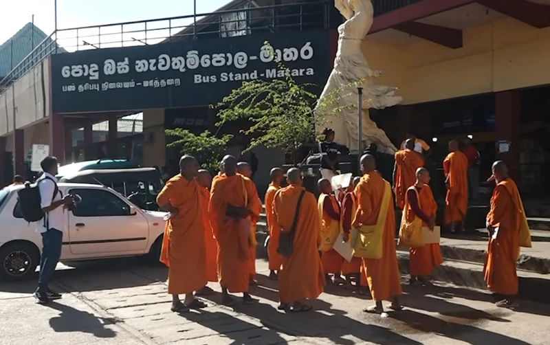 a-campaign-demanding-a-presidential-pardon-for-gnanasara-thero-has-garnered-one-million-signatures-in-devundara