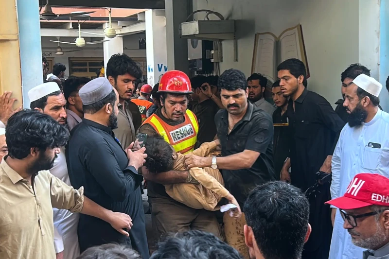 30-killed-in-school-roof-collapse-in-pakistan