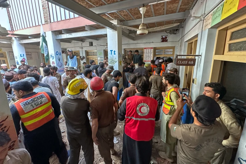 30-killed-in-school-roof-collapse-in-pakistan